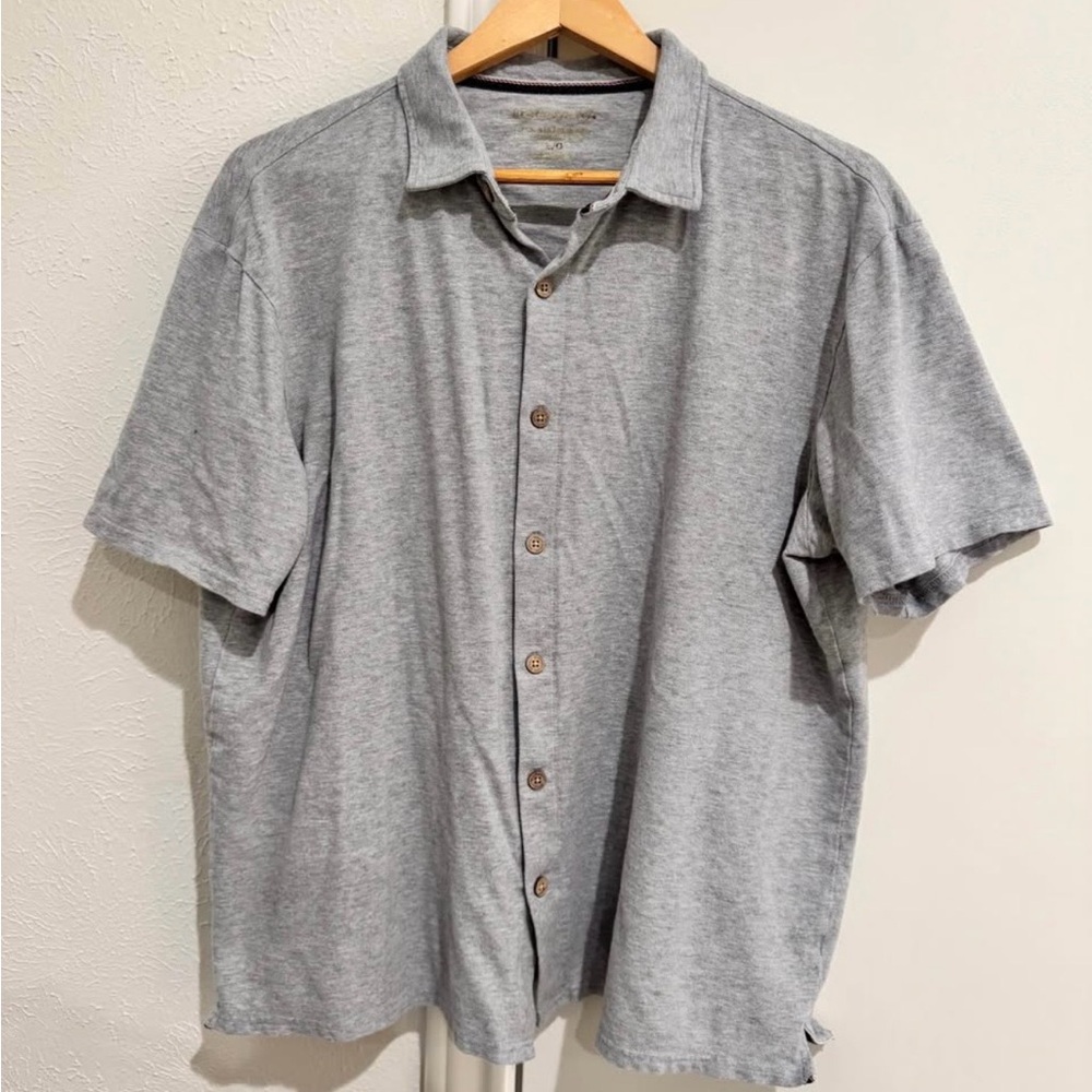 Men’s Casual Button Down
